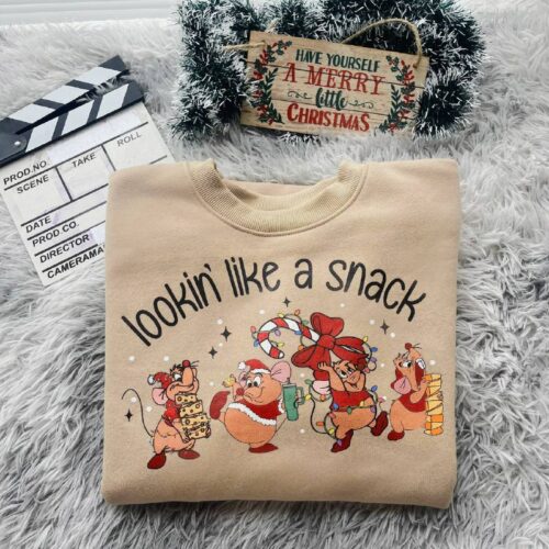 Lookin Like A Christmas Snack Unisex Sweatshirt Hoodie T-Shirt