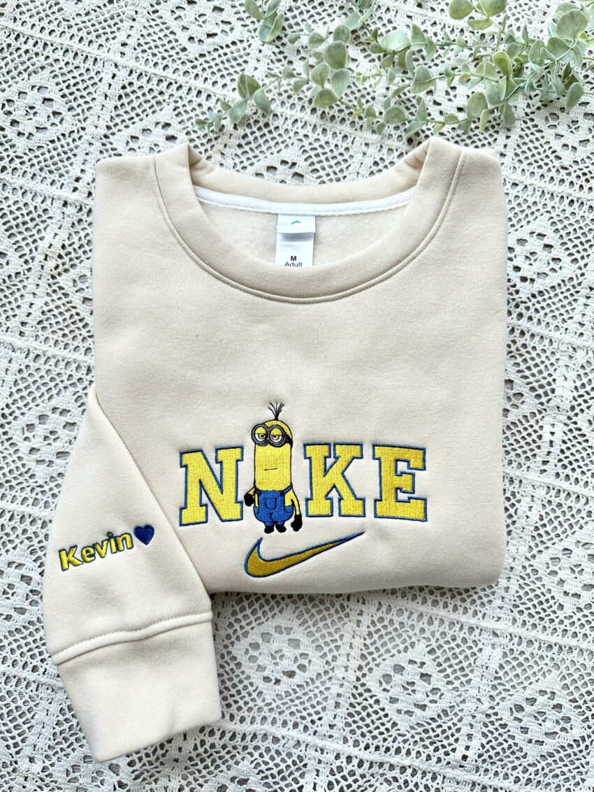 Minion Nike – Embroidery Sweatshirt