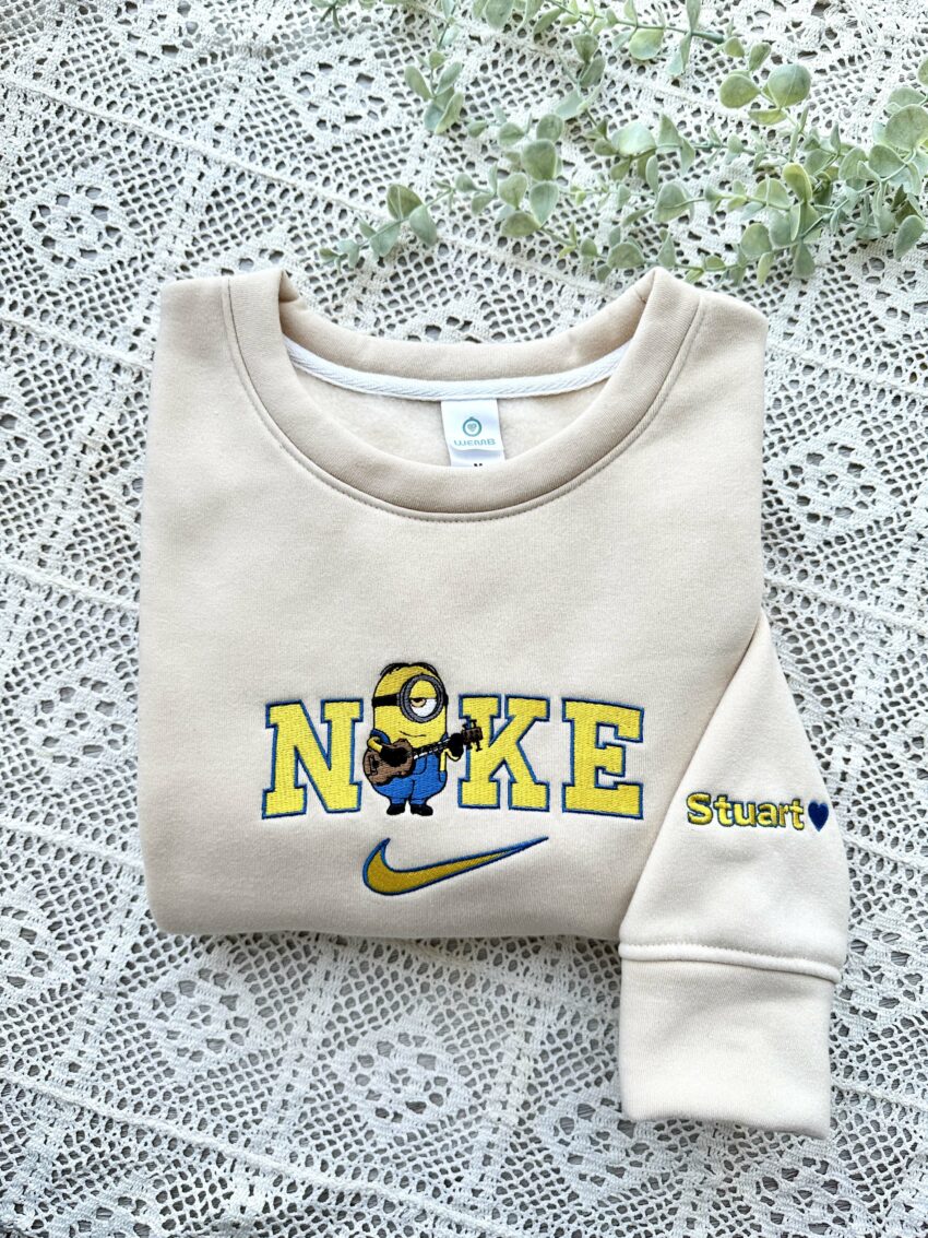 Minion Nike – Embroidery Sweatshirt