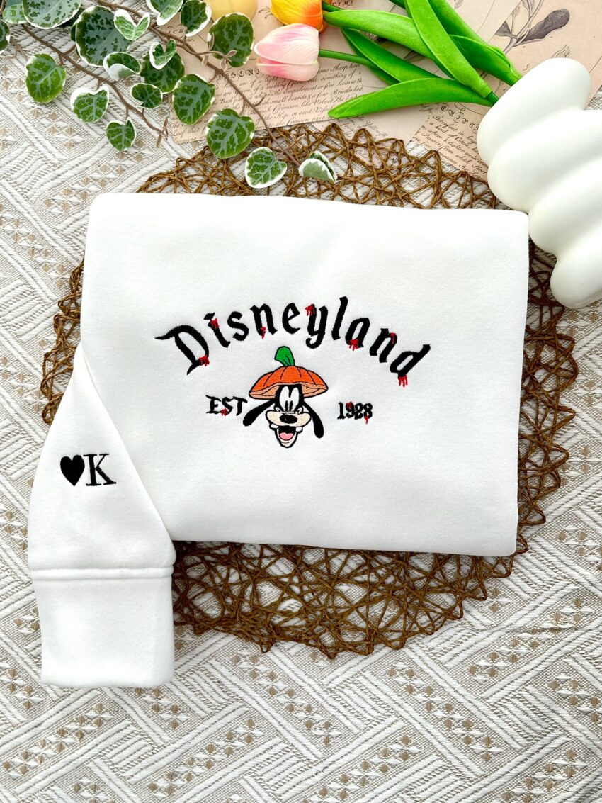 Mickey Mouse Friends – Embroidery Sweatshirt